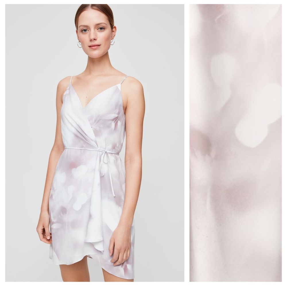 Aritzia Babaton Lavender Sleeveless Wallace Dress